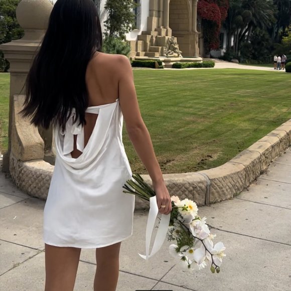 WHITE STRAPLESS SATIN FOR LOVE AND LEMONS WEDDING ENGAGEMENT DRESS W MESH GLOVES - Picture 2 of 5